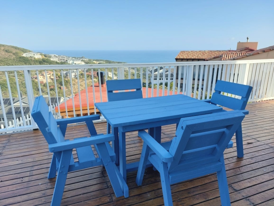 6 Bedroom Property for Sale in Cola Beach Western Cape